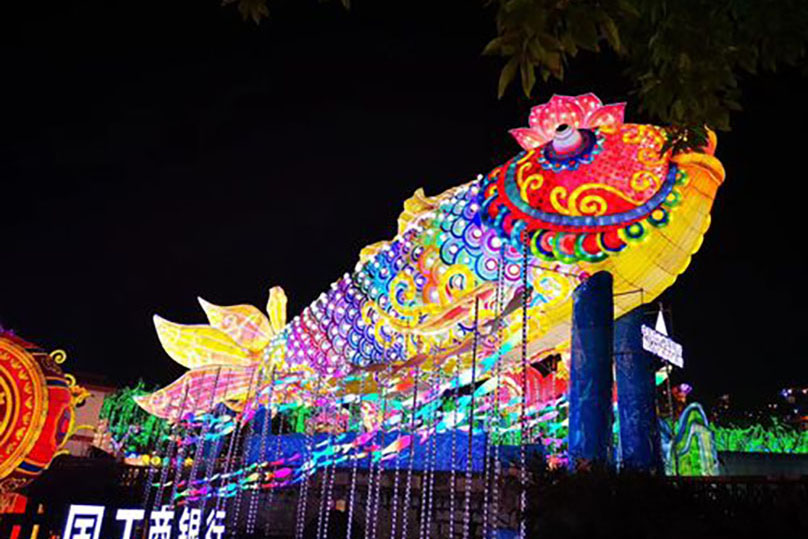 商场彩灯节运营效果怎么样-花不同彩灯