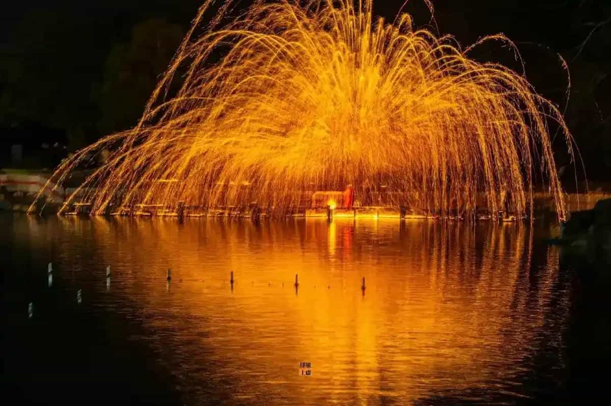 打铁花常见问题现场实拍图