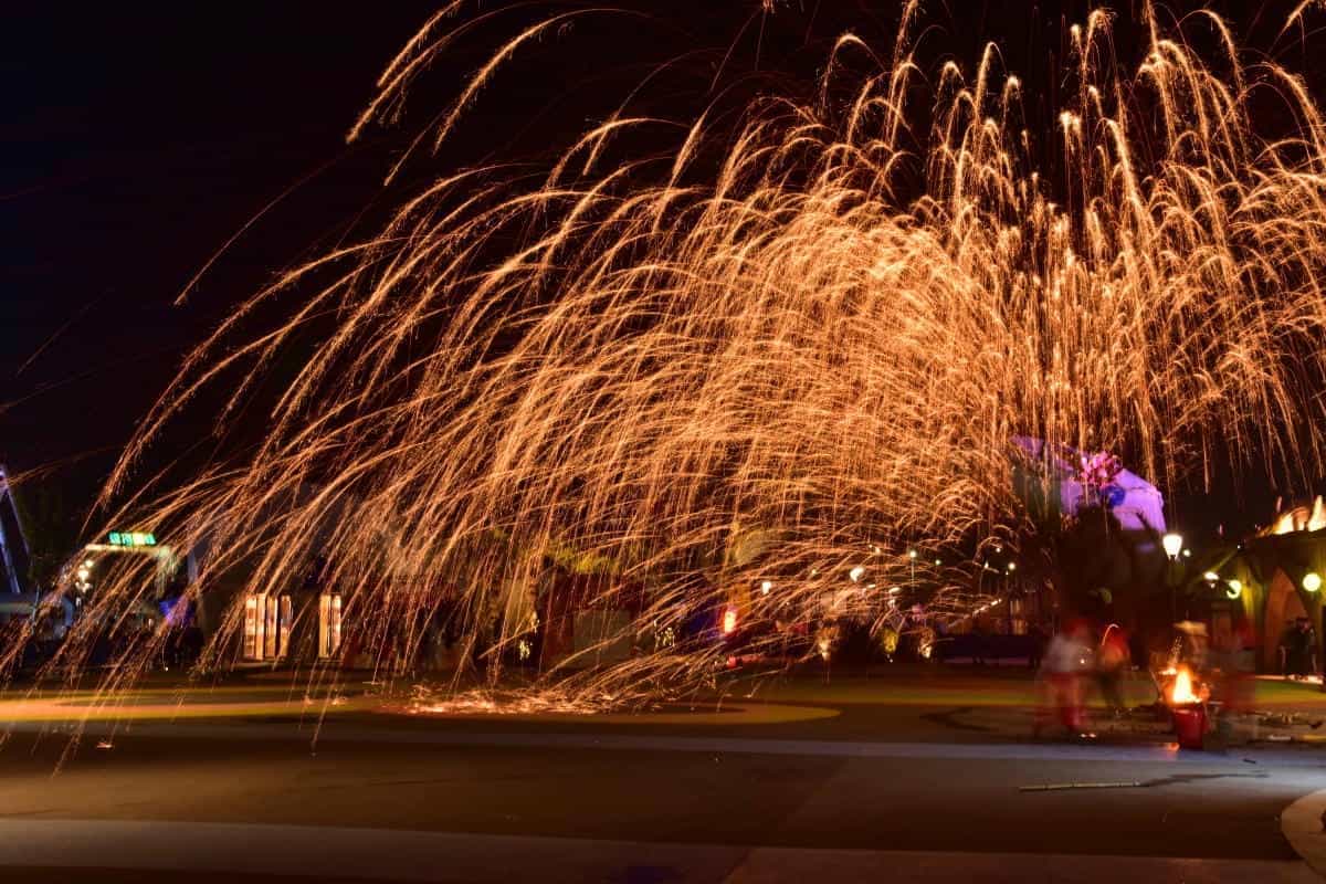 打铁花媒体报道现场实拍图