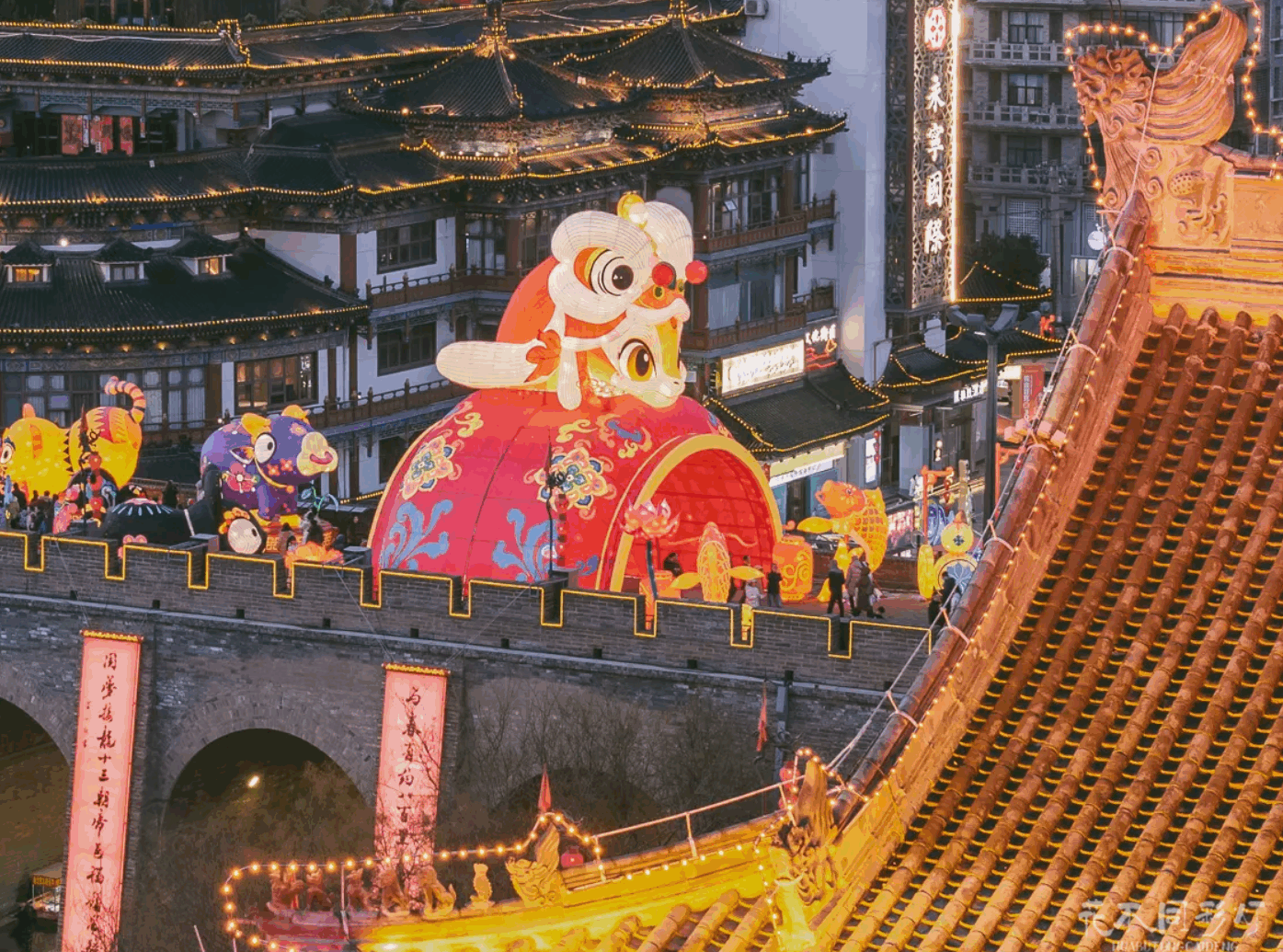 花不同彩灯设计大明宫遗址公园灯会-AR互动灯组与唐代宫殿交相辉映 花不同彩灯设计大明宫遗址公园灯会-AR互动灯组与唐代宫殿交相辉映