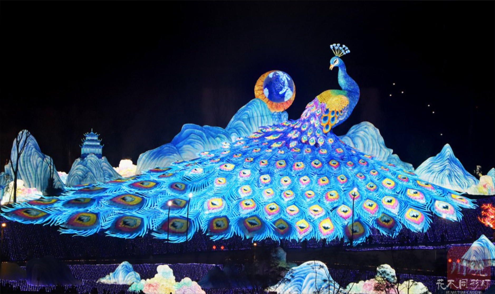 非遗彩灯制作工艺-工匠手工裱糊与精细剪裁过程展示 非遗彩灯制作工艺-工匠手工裱糊与精细剪裁过程展示