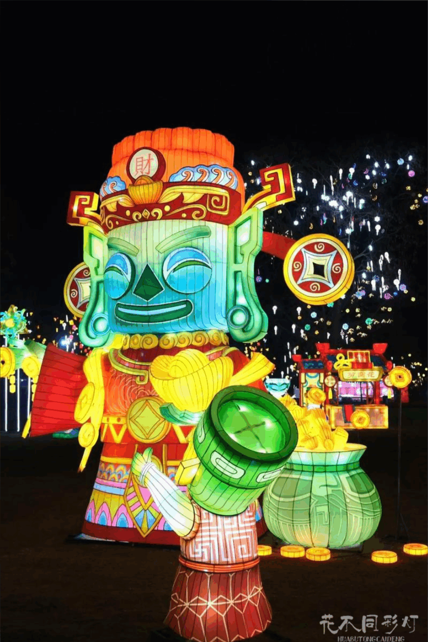 李靖夫妇家庭温情灯组-镂空雕刻技术与暖光氛围