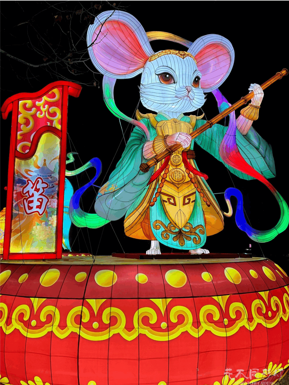 卡通型十二生肖花灯造型-鼠 卡通型十二生肖花灯造型-鼠