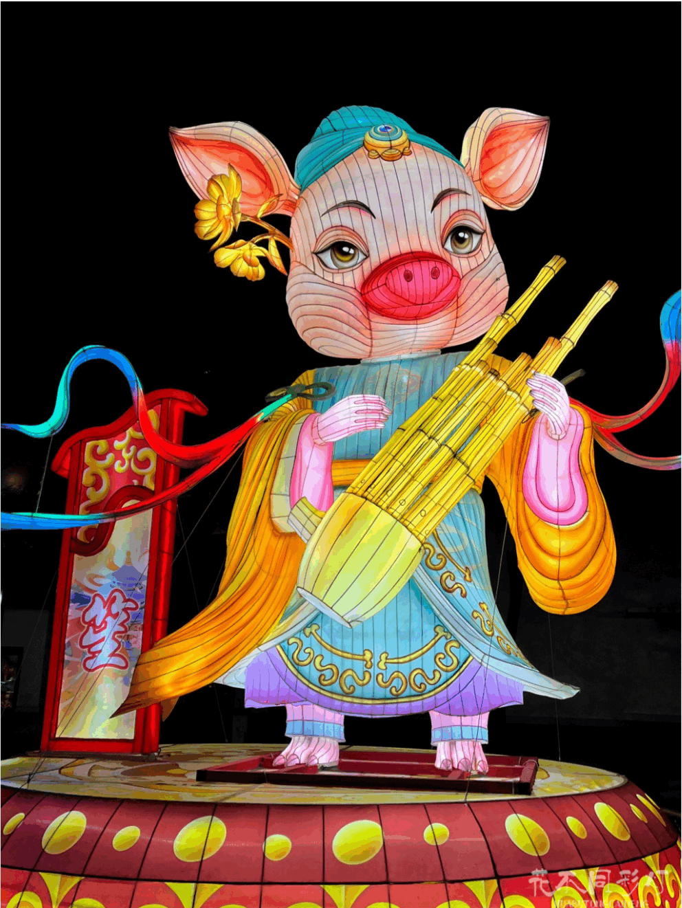 卡通型十二生肖花灯造型-猪 卡通型十二生肖花灯造型-猪