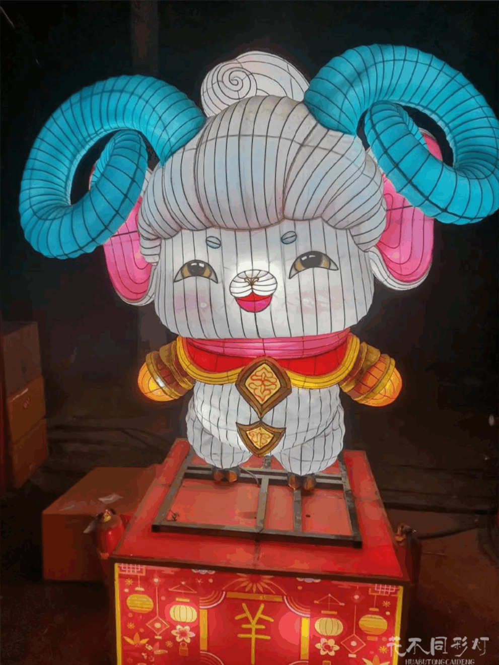 可爱型十二生肖花灯造型-羊 可爱型十二生肖花灯造型-羊