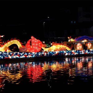 国庆节主题巡游彩船案例