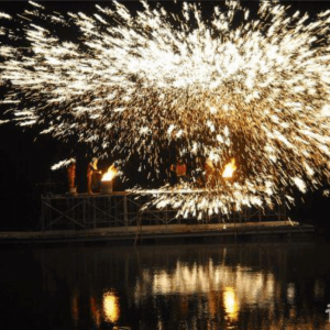 铁水是如何制作的？表演后现场如何清理？