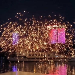 打铁花非遗怎么申请-花不同彩灯