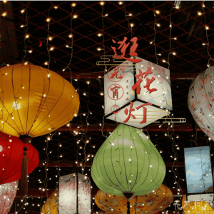 宫灯制作技艺传承人-花不同彩灯